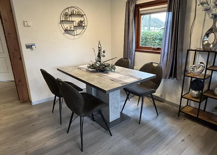 Klein Vink - E11 * Arcen